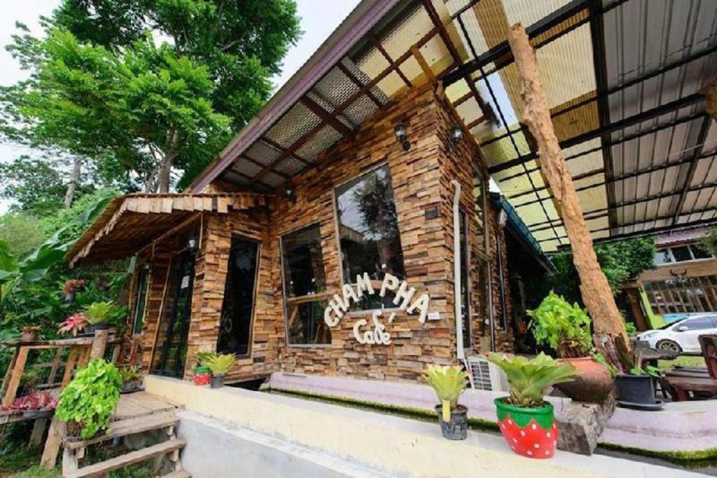 Kanta Hill Resort Nakhon Si Thammarat Exterior photo