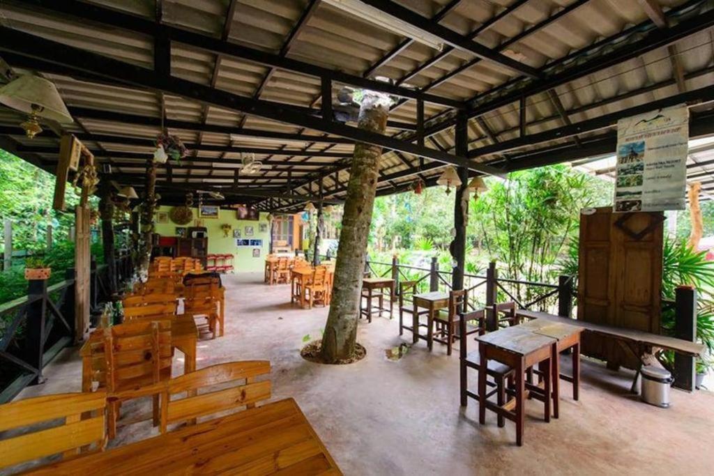 Kanta Hill Resort Nakhon Si Thammarat Exterior photo